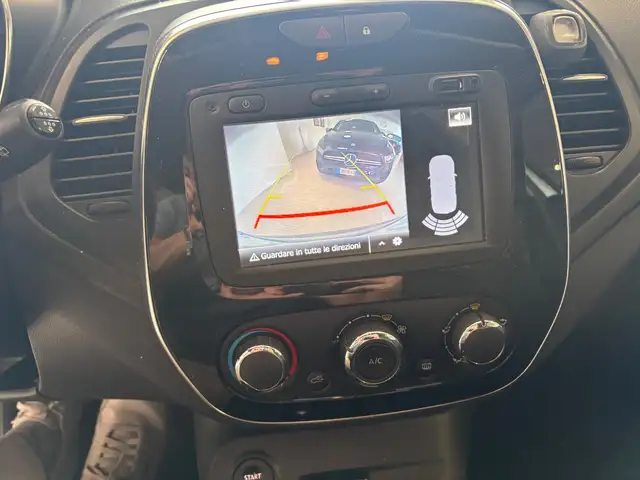 Renault Captur view 9
