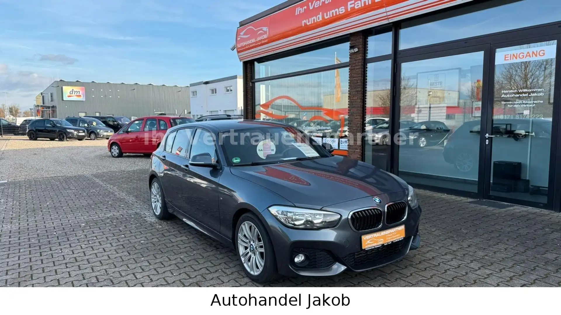 BMW 118 i/M Sport Paket/Super Ausstattung/Garantie/!! Grau - 1
