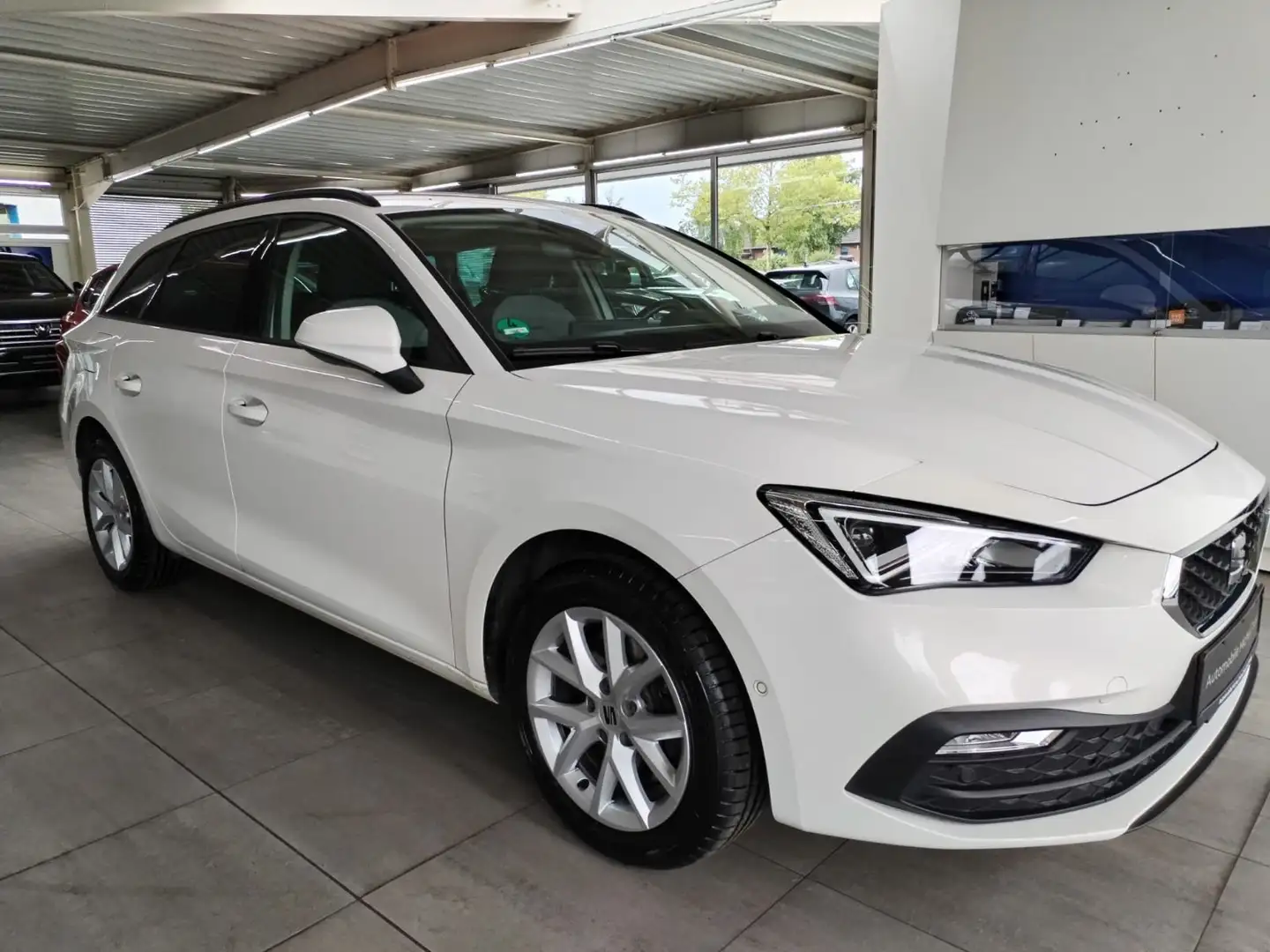 SEAT Leon *Sportstourer*Style*Navi*Kamera*App-Con*ACC* Weiß - 1