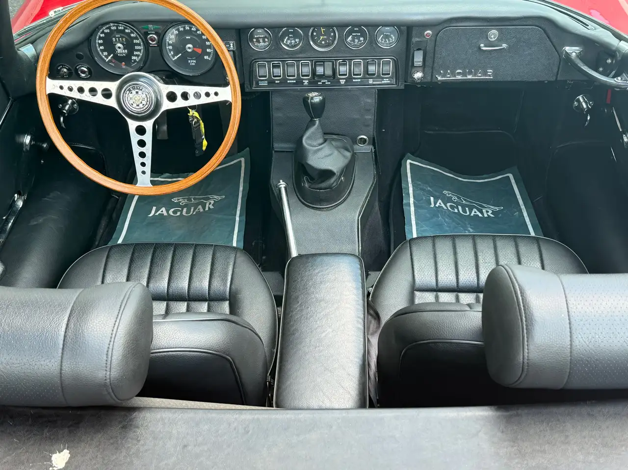 Jaguar E-Type 4.2 Roadster Serie 2 restauriert, foto 10