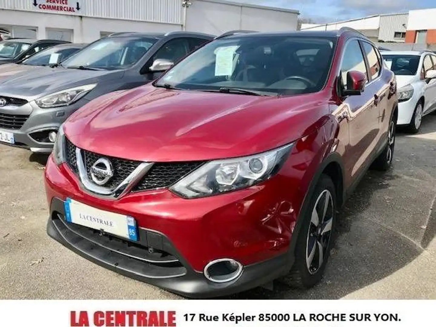 Nissan Qashqai 1.5 dCi 110 Stop/Start Connect Edition Rouge - 1