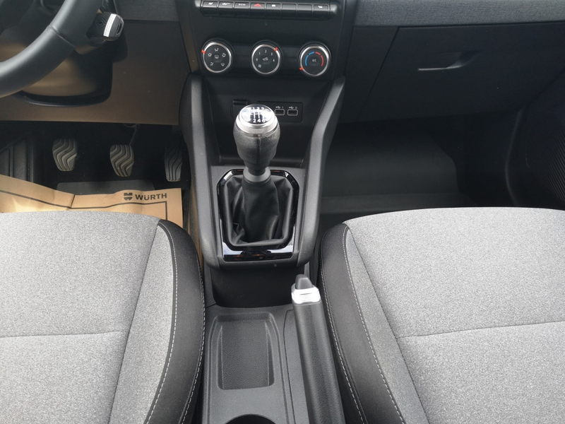 Renault Clio Evolution TCe 90 — photo 9