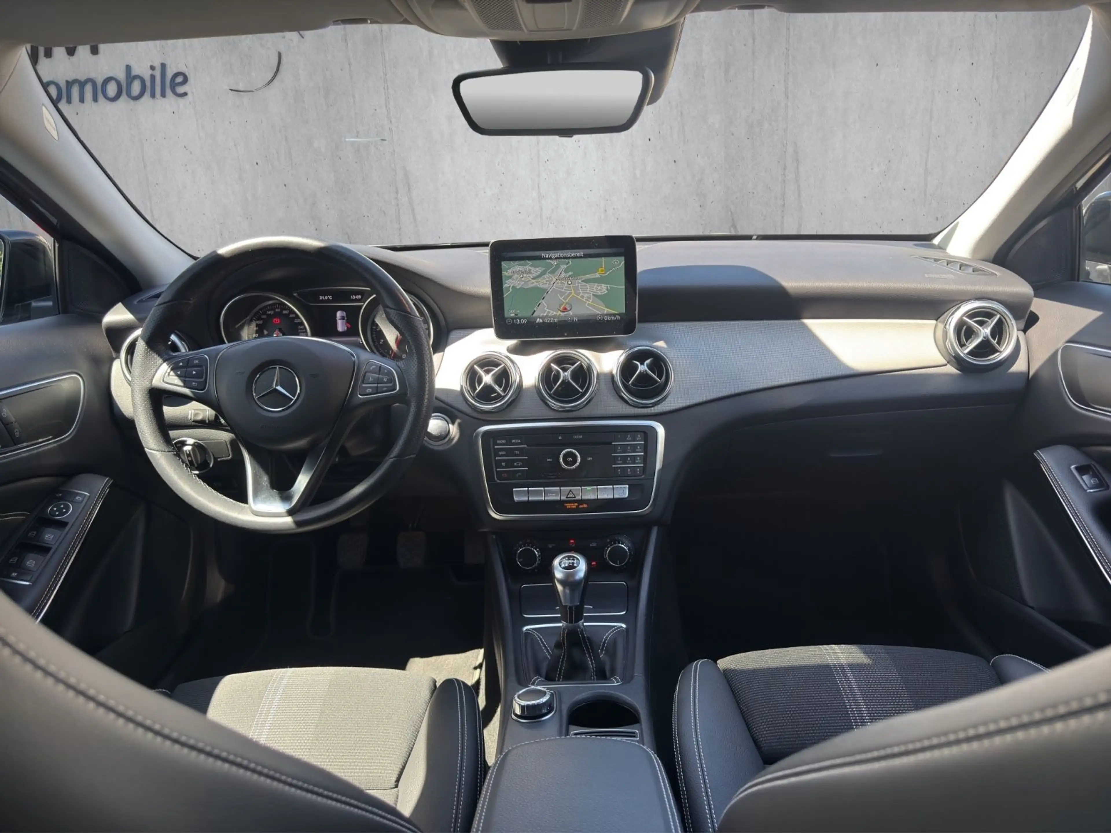 Mercedes-Benz GLA 180 LED Navi Klima — photo 13