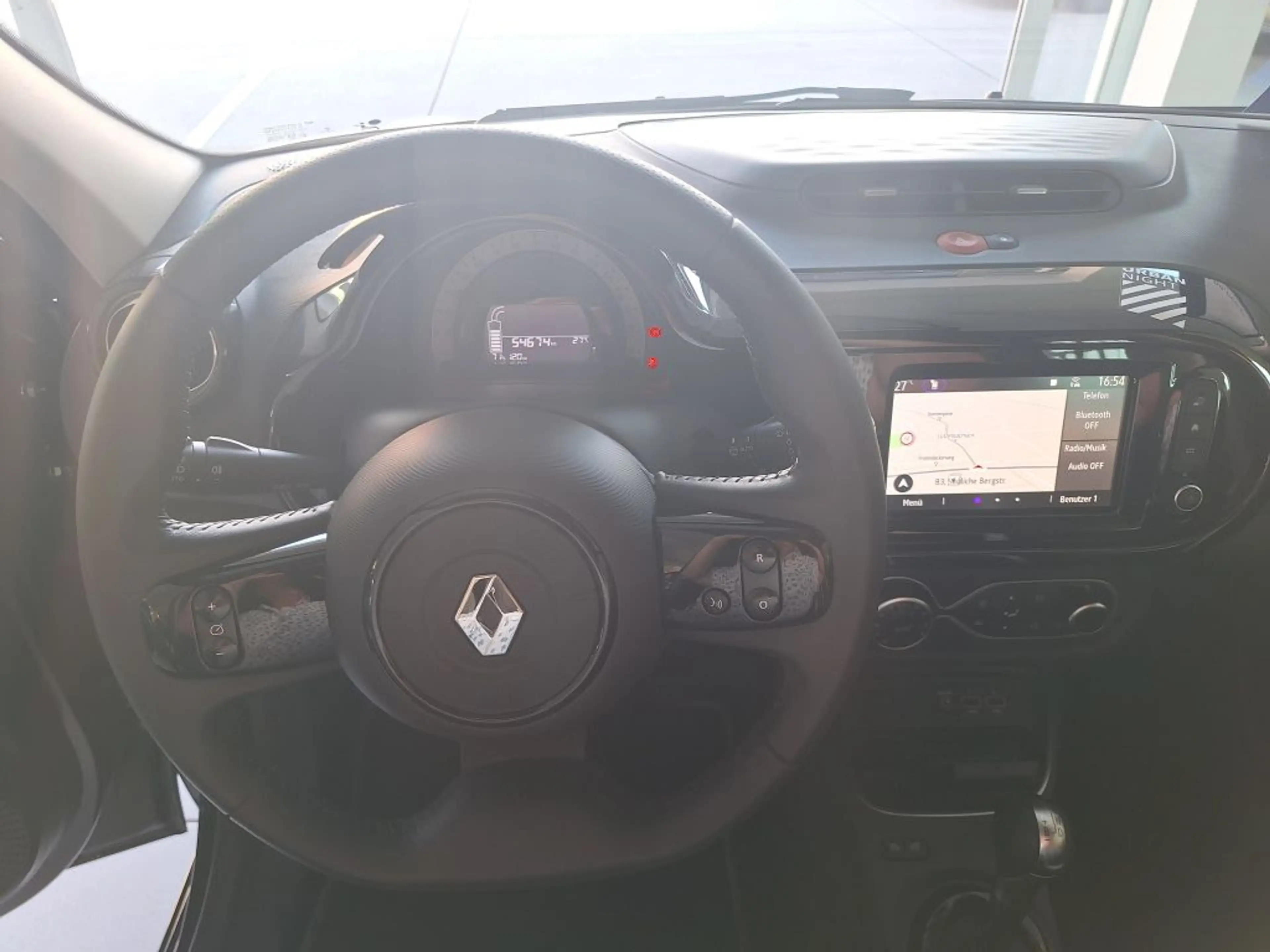 Renault Twingo Electric URBAN NIGHT — photo 11