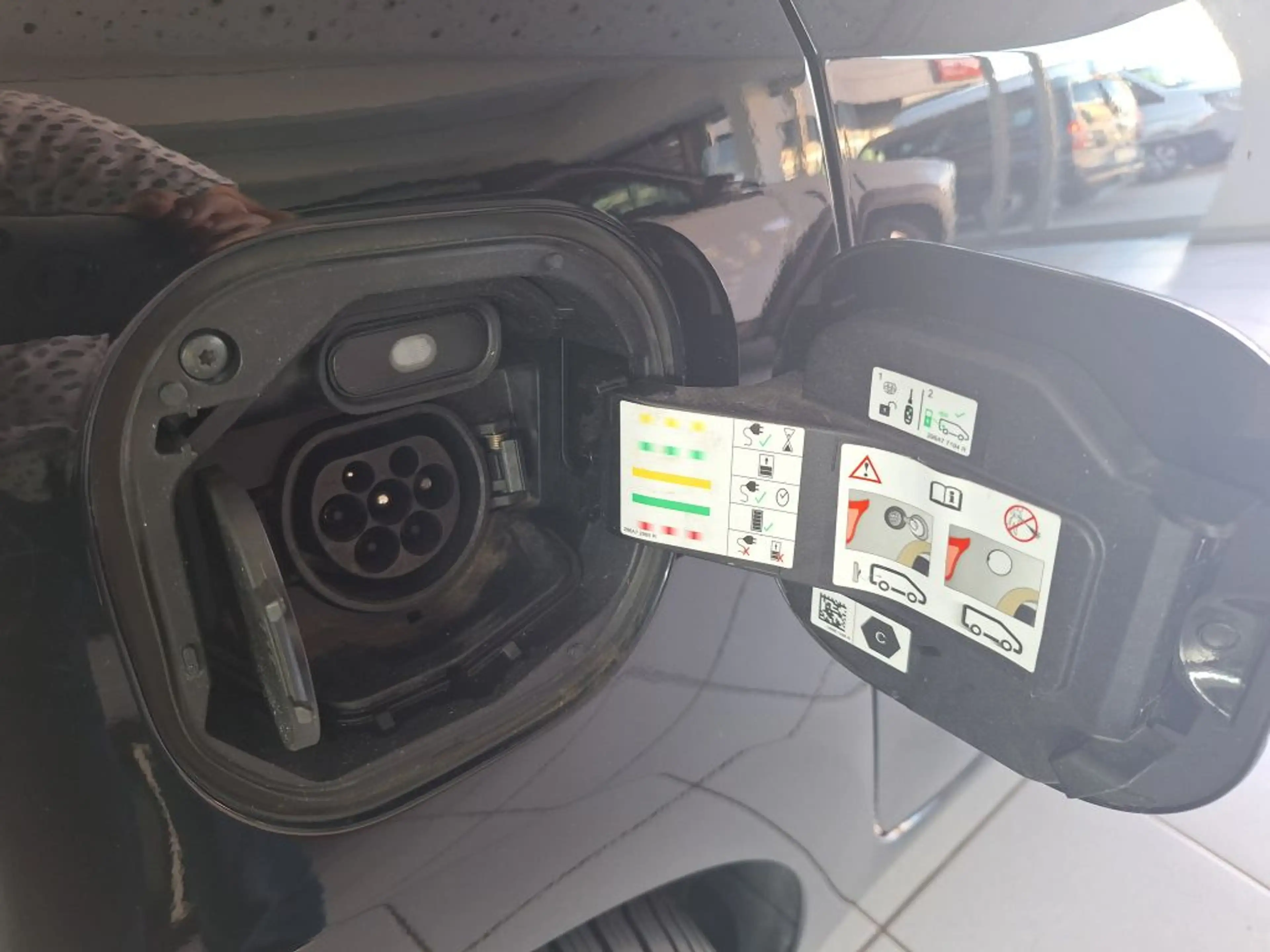 Renault Twingo Electric URBAN NIGHT — photo 6