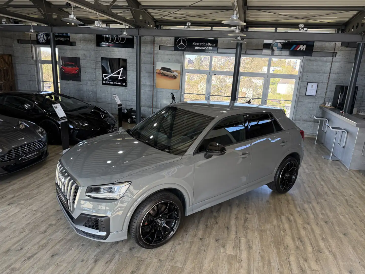 Audi SQ2 2.0 TFSI quattro*LED*NAVI*KAMERA*ACC* Gris - 2