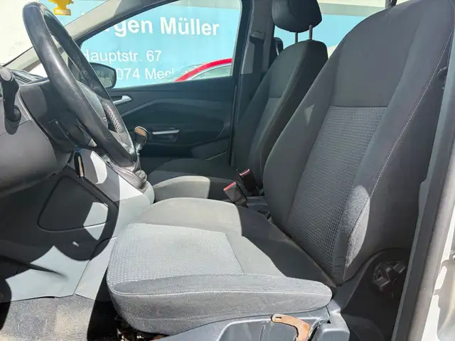 Ford Grand C-Max view 7