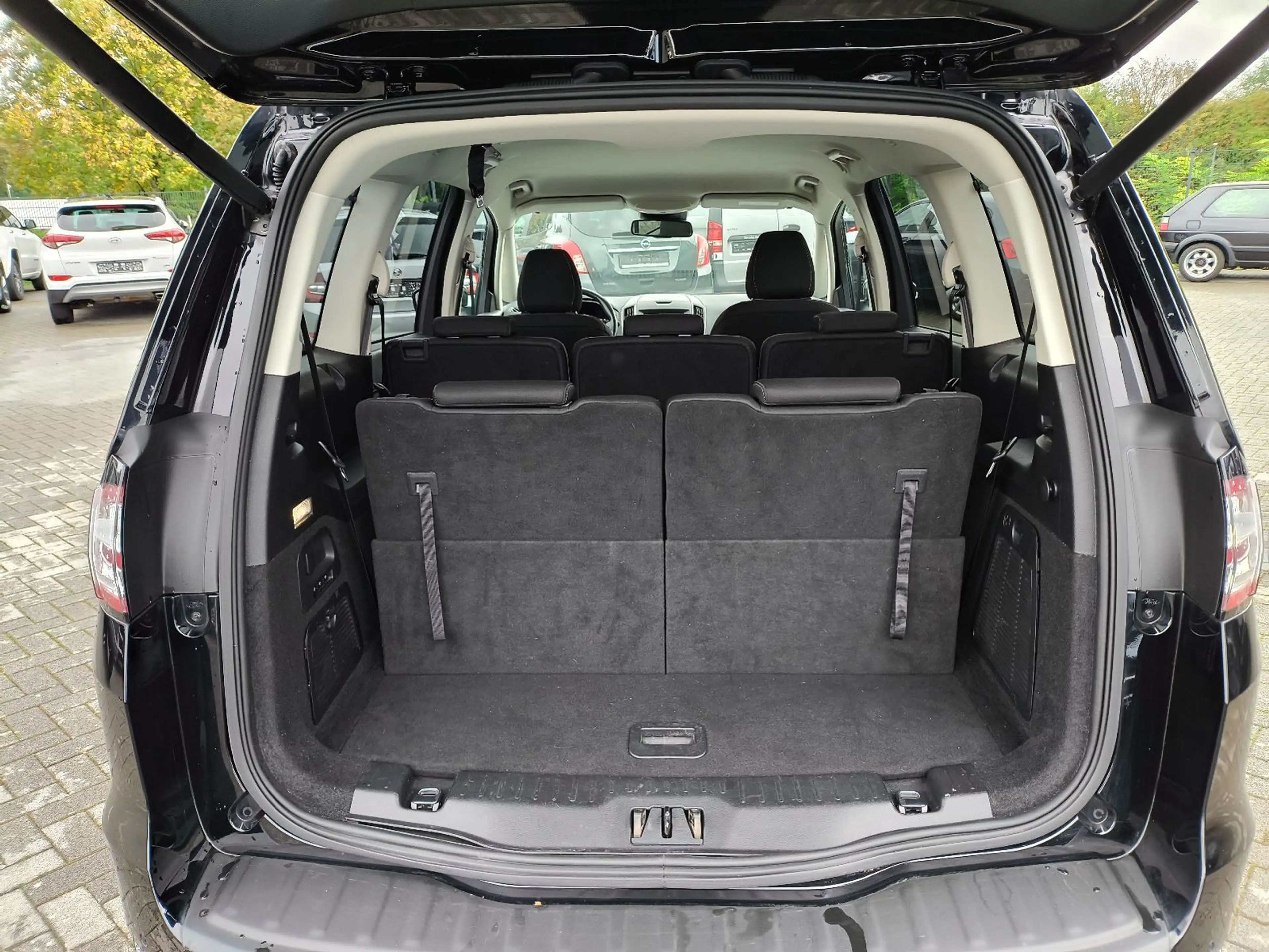 Ford Galaxy Business,7 SITZE,2HAND,NAVI,PDC,KLIMA — photo 13