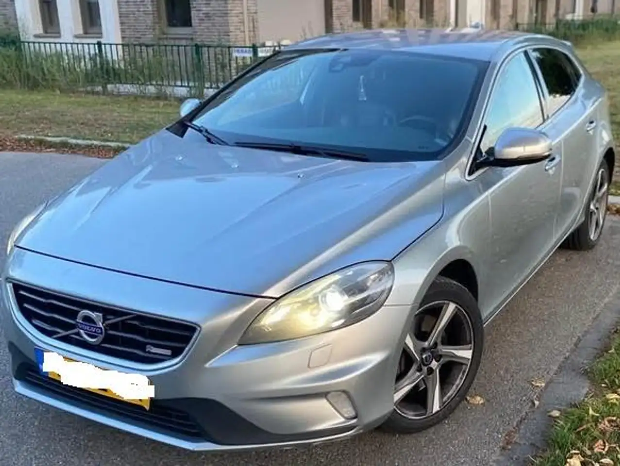 Volvo V40