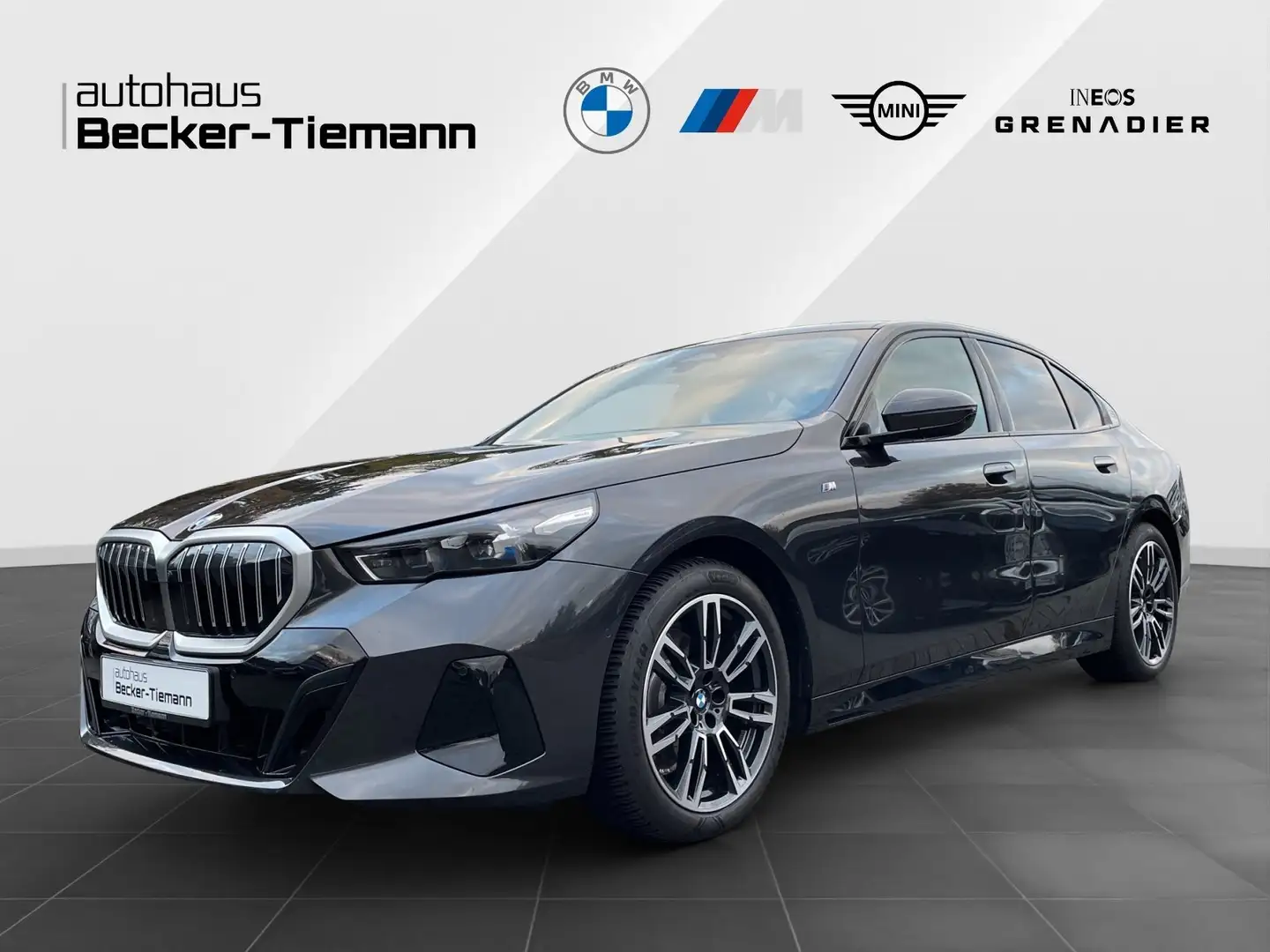 BMW 520 d M Sport/ DrivAss+/ ParkAss+/ HK-Sound/ 4x Klima Grijs - 1