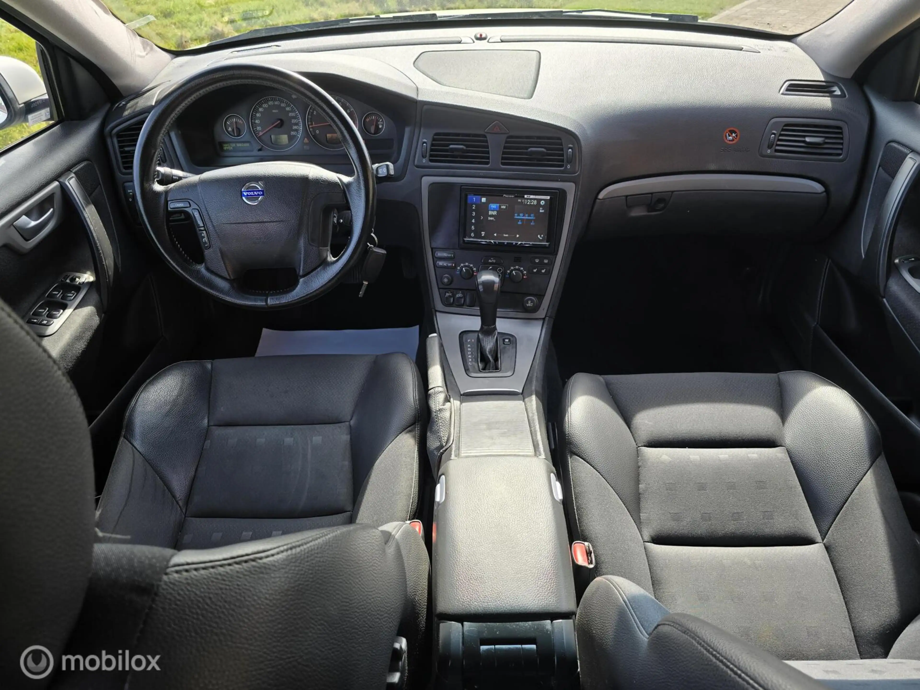 Volvo V70 2.4 Edition II Car play | Automaat | camera — photo 13
