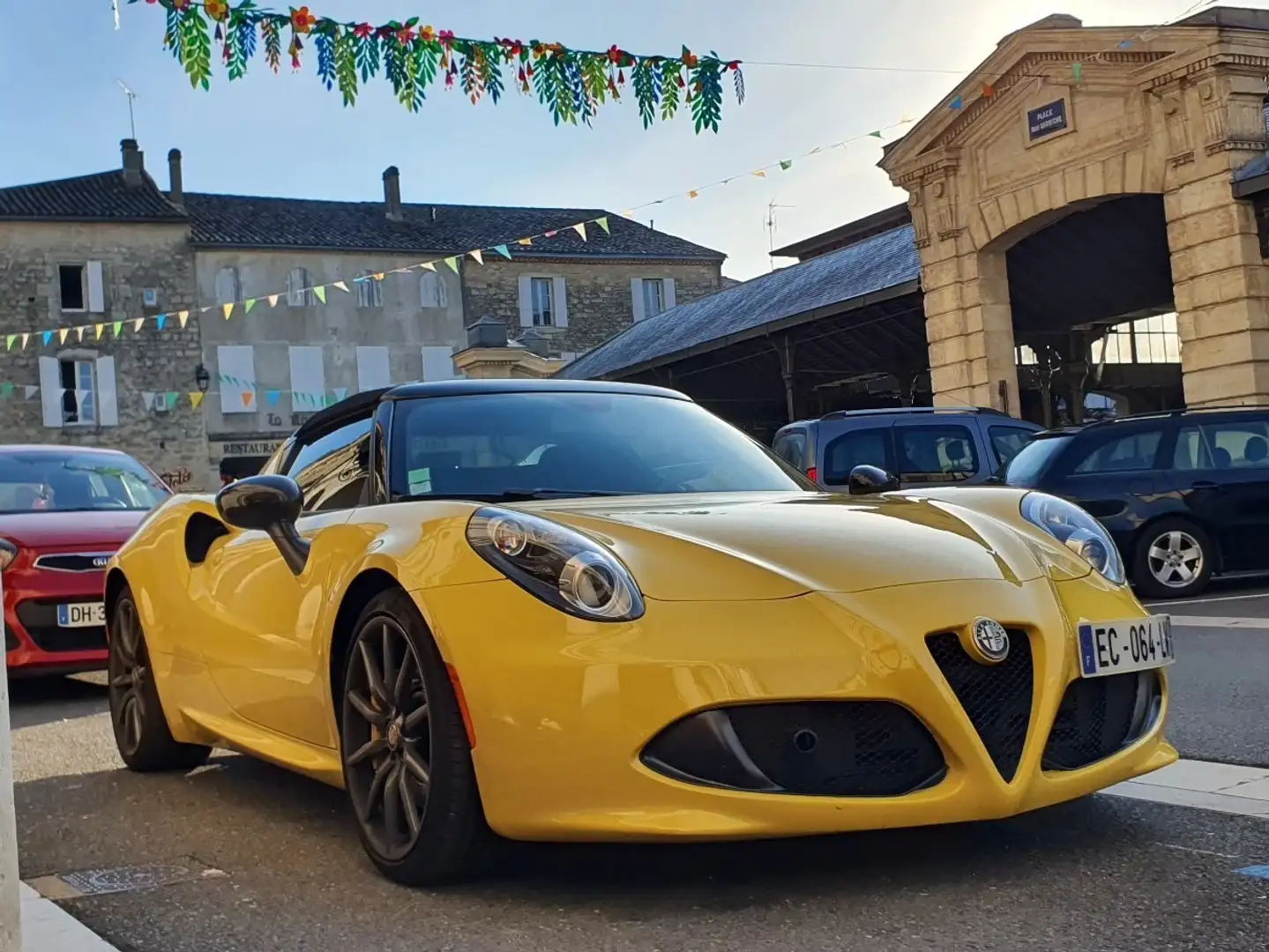 Alfa Romeo 4C Spider 1750 Tbi 240 ch TCT Standard Edition - 1