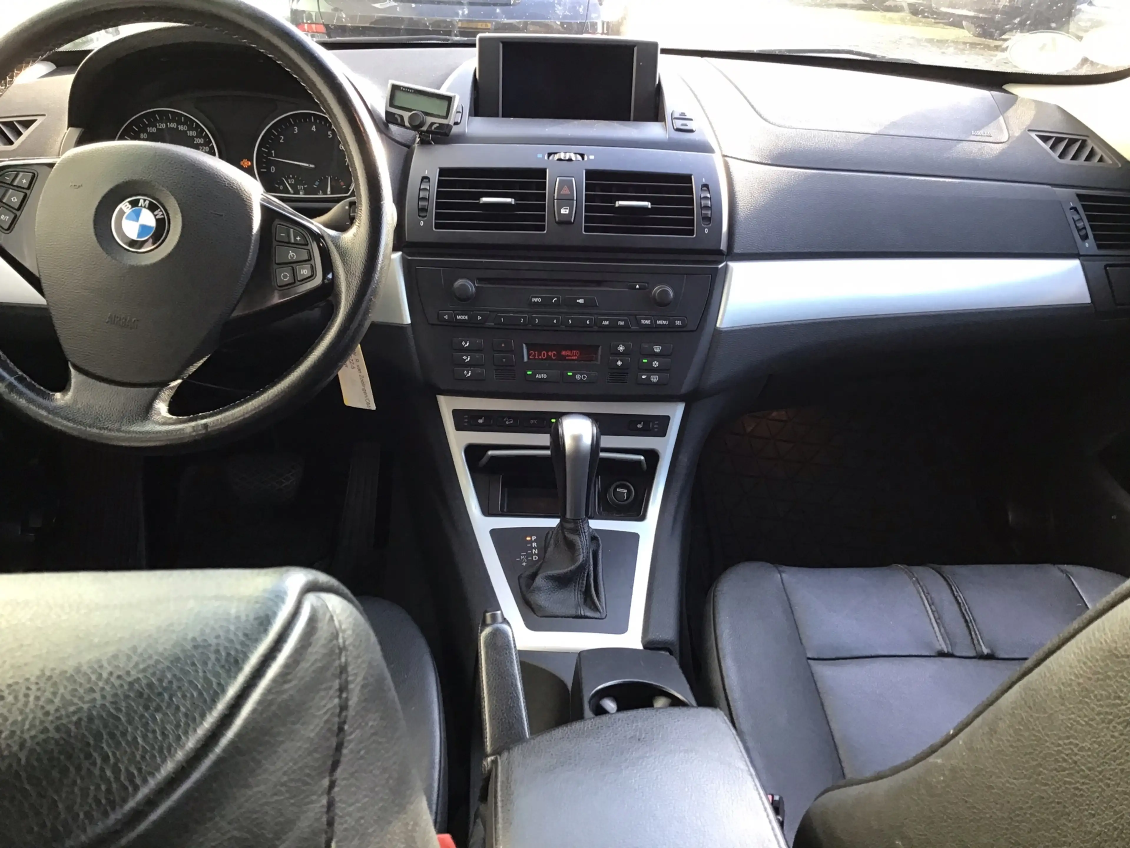 BMW X3 2.5si — photo 8
