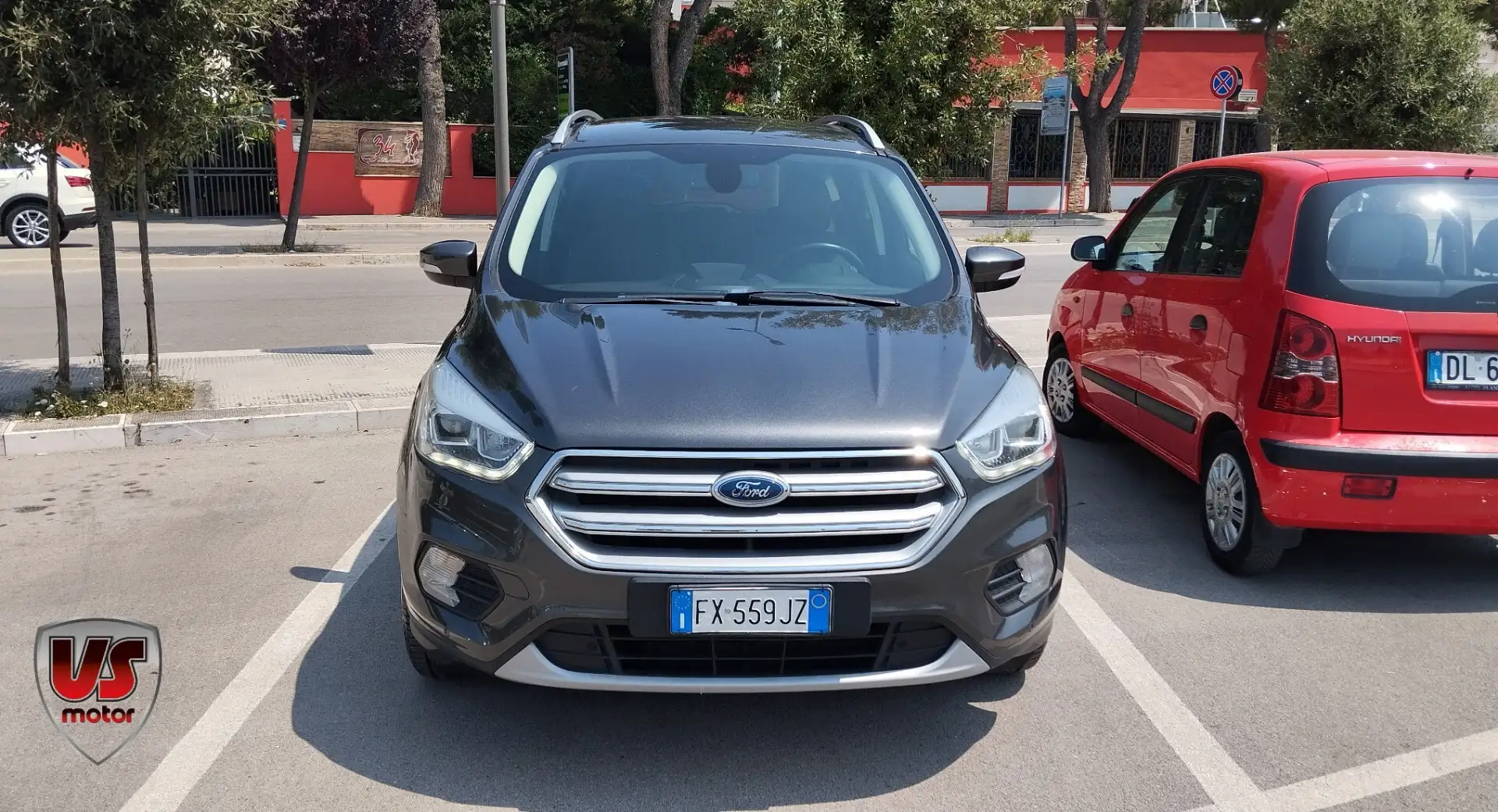 Ford Kuga 1.5 TDCI 120 CV S&S 2WD Powershift Edition Grigio - 2