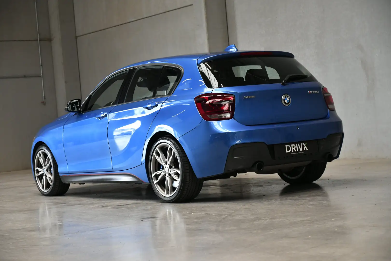 BMW 135 M135i xDrive Sport-Aut. Azul - 2