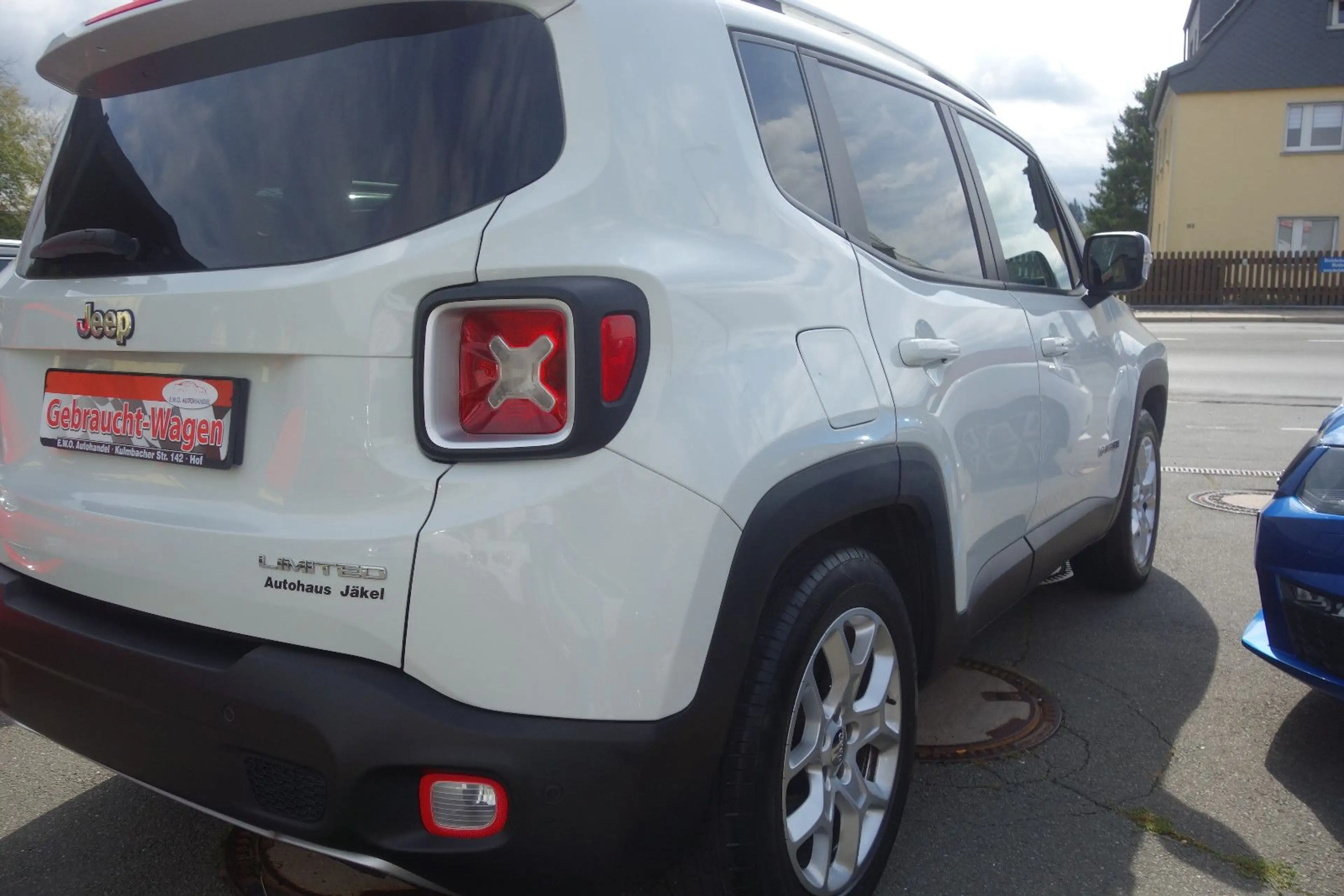 Jeep Renegade Limited FWD — photo 7