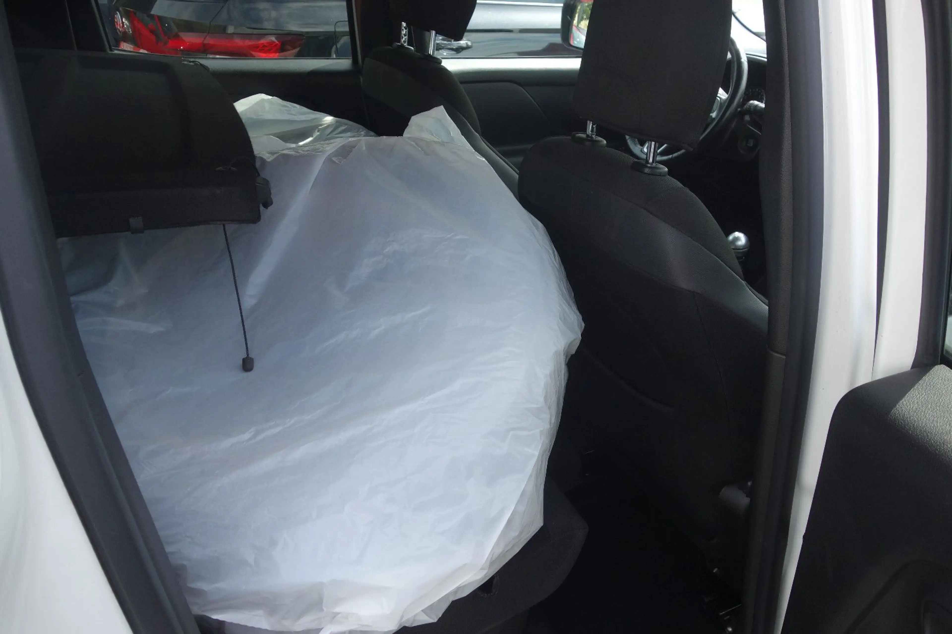 Jeep Renegade Limited FWD — photo 13