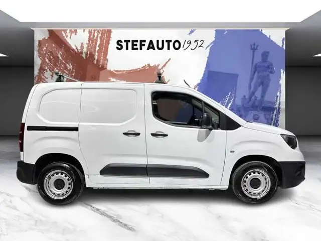 Opel Combo view 3