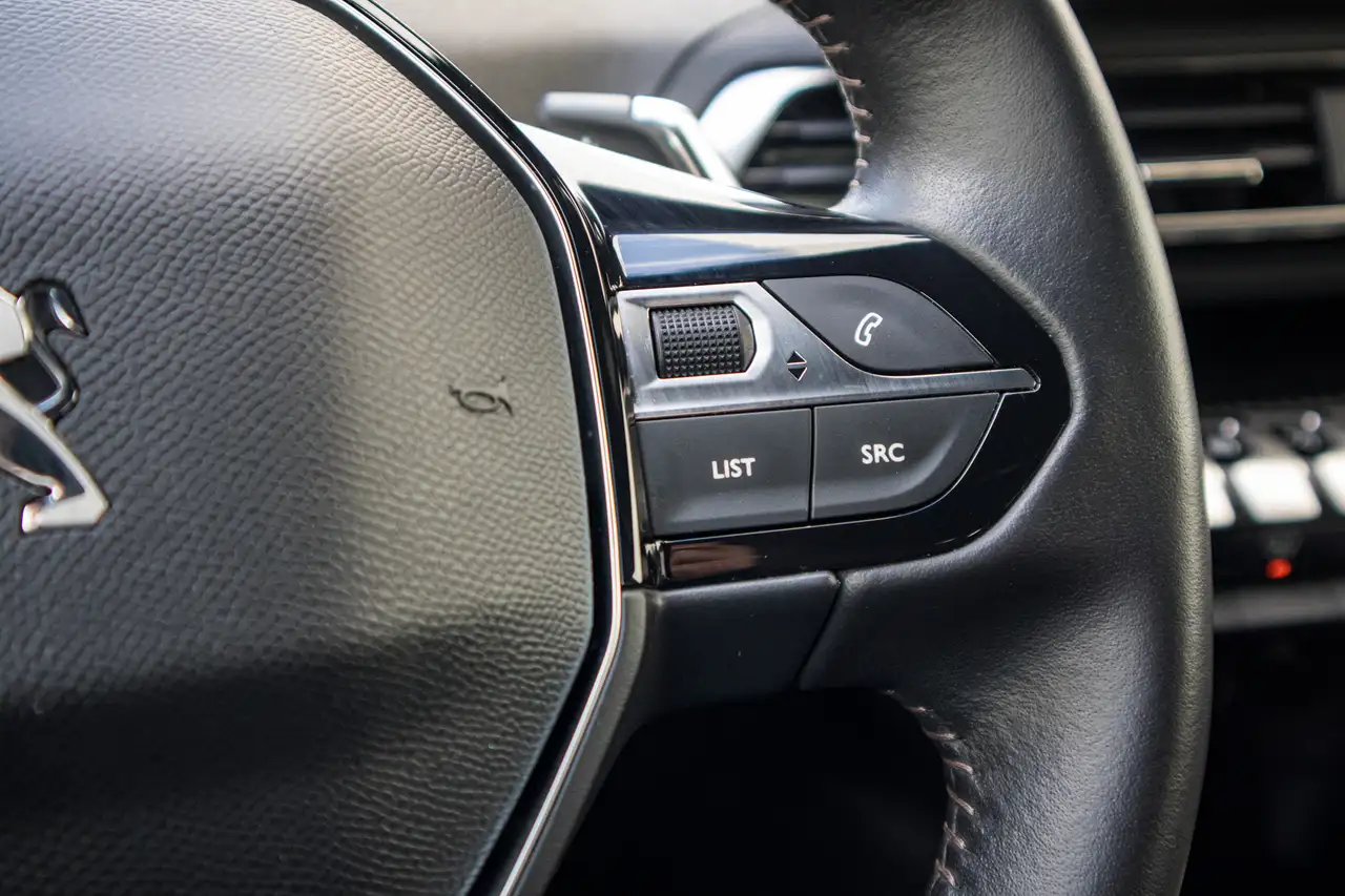 Peugeot 5008 1.2 Turbo MHEV Allure Pack DCT 15