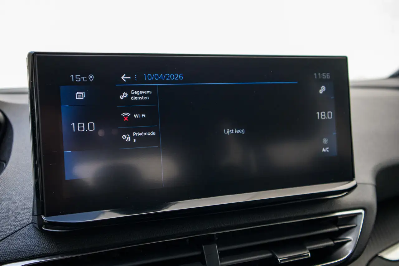 Peugeot 5008 1.2 Turbo MHEV Allure Pack DCT 17
