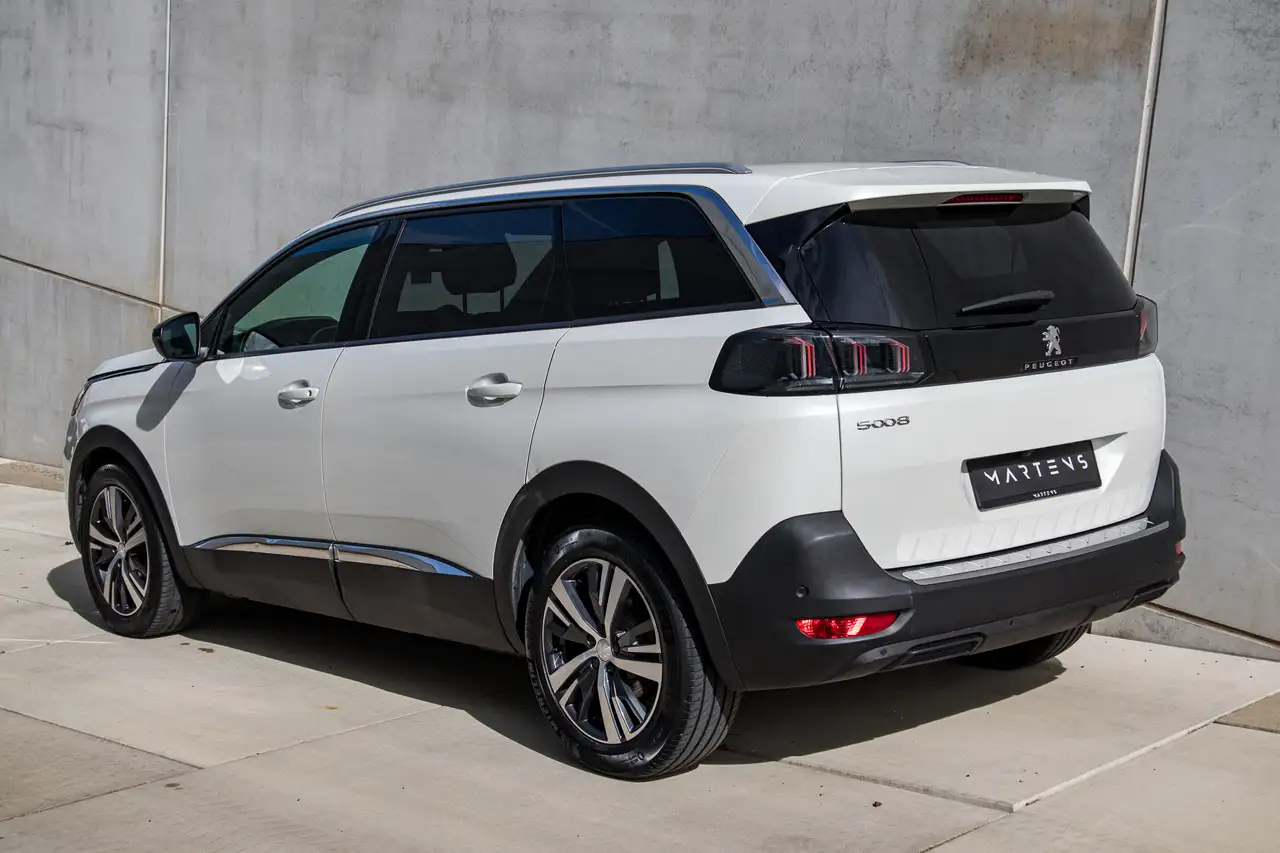 Peugeot 5008 1.2 Turbo MHEV Allure Pack DCT 5