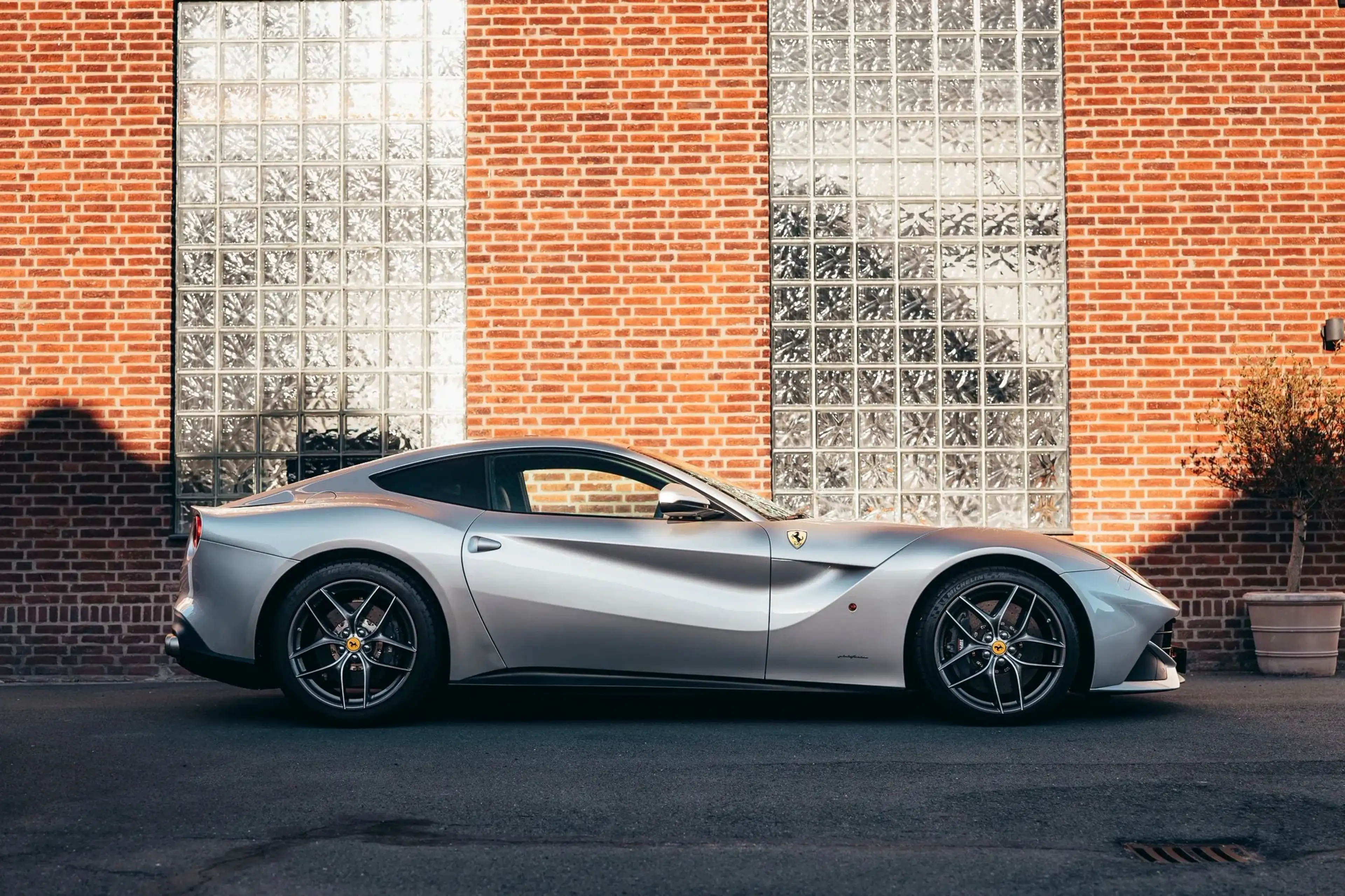 Ferrari F12 Berlinetta — photo 13