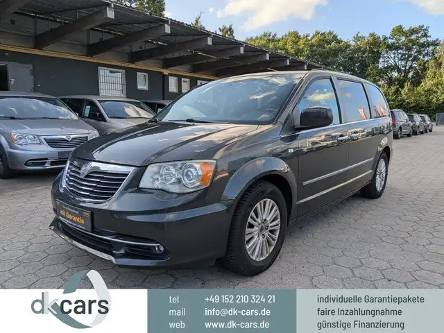 Lancia Voyager Gold 7-Sitze DVD Xenon AHK