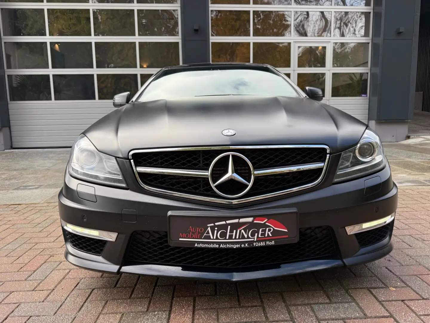 Mercedes-Benz C 63 AMG Edition 1 Coupe Magno Designo Panorama Schwarz - 2
