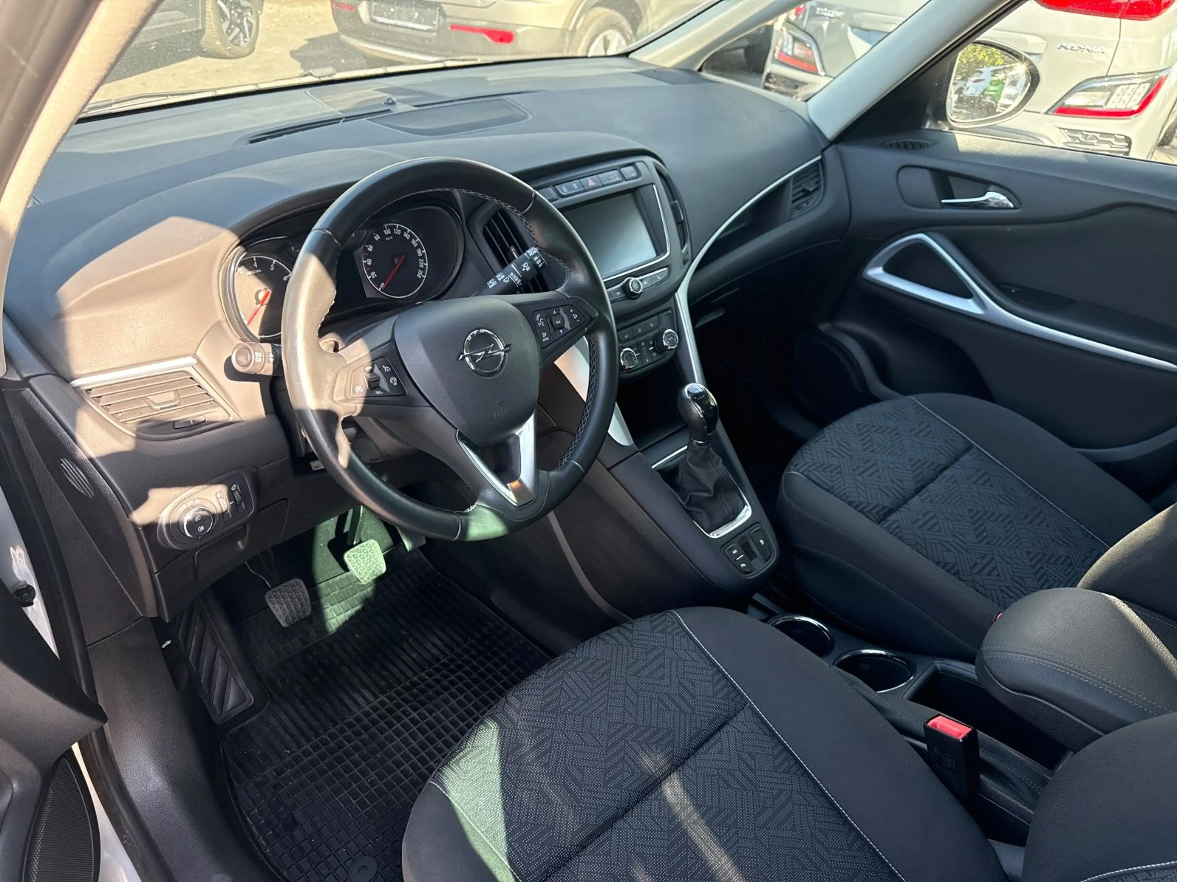 Opel Zafira C ON 7 Sitz. Navi. Apple/Android — photo 3