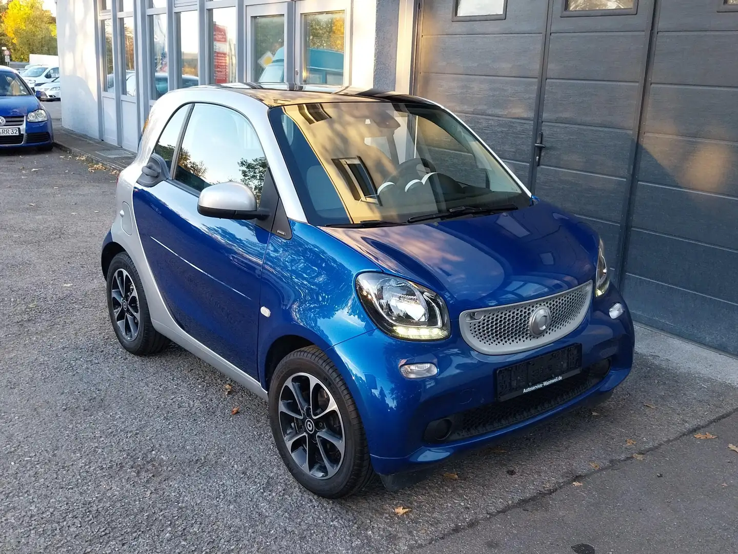 smart forTwo PASSION 90 PS TÜV + SERVICE NEU 8-FACH PANORAMA Bleu - 1