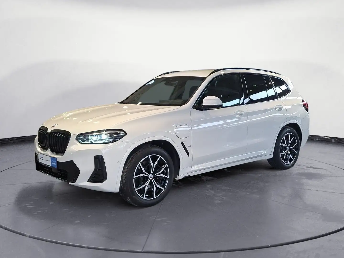 BMW X3 xDrive30e M Sport H&K Navi Komfortzugang ACC Weiß - 2