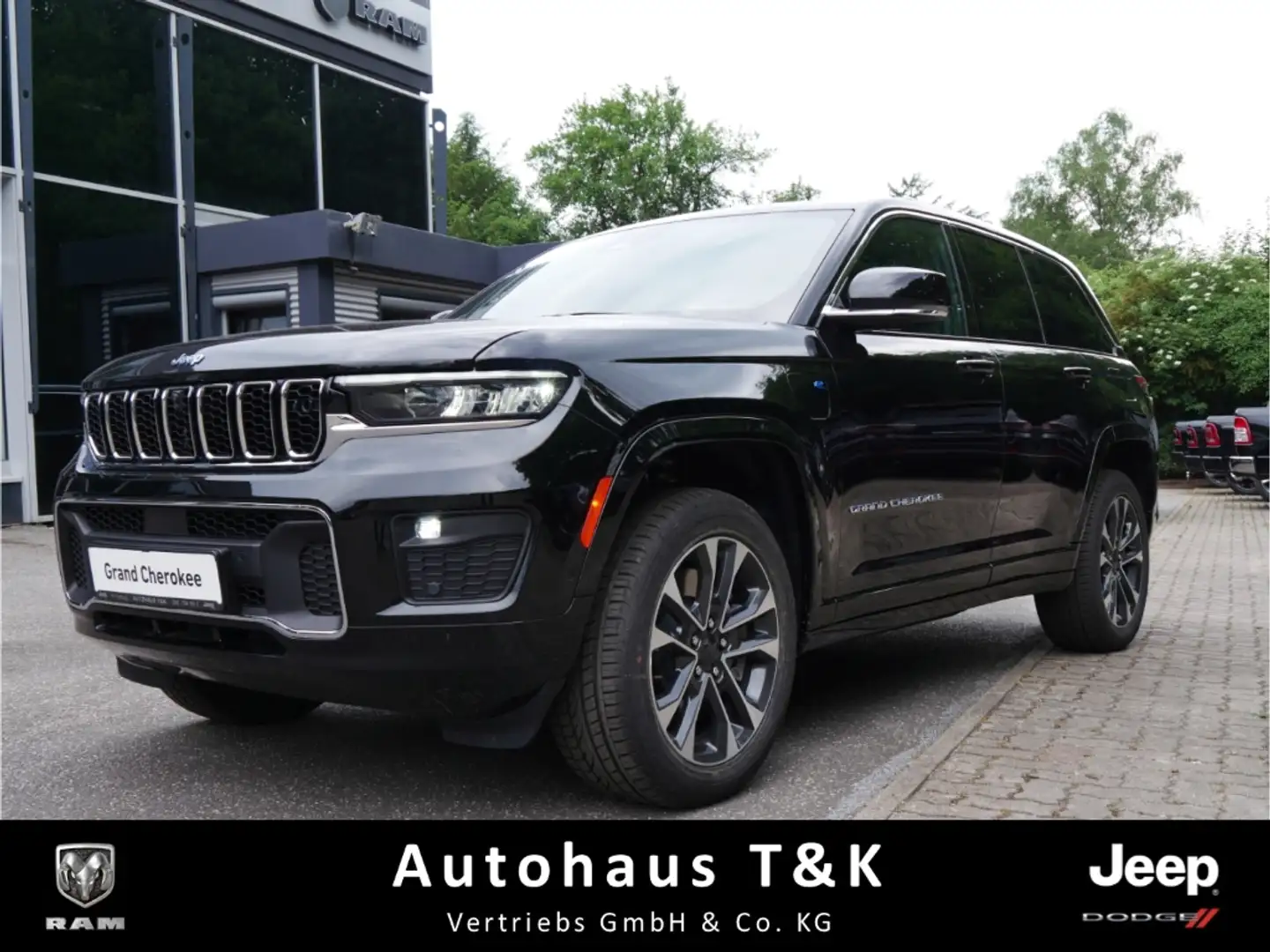 Jeep Grand Cherokee 4xe Overland Negro - 1