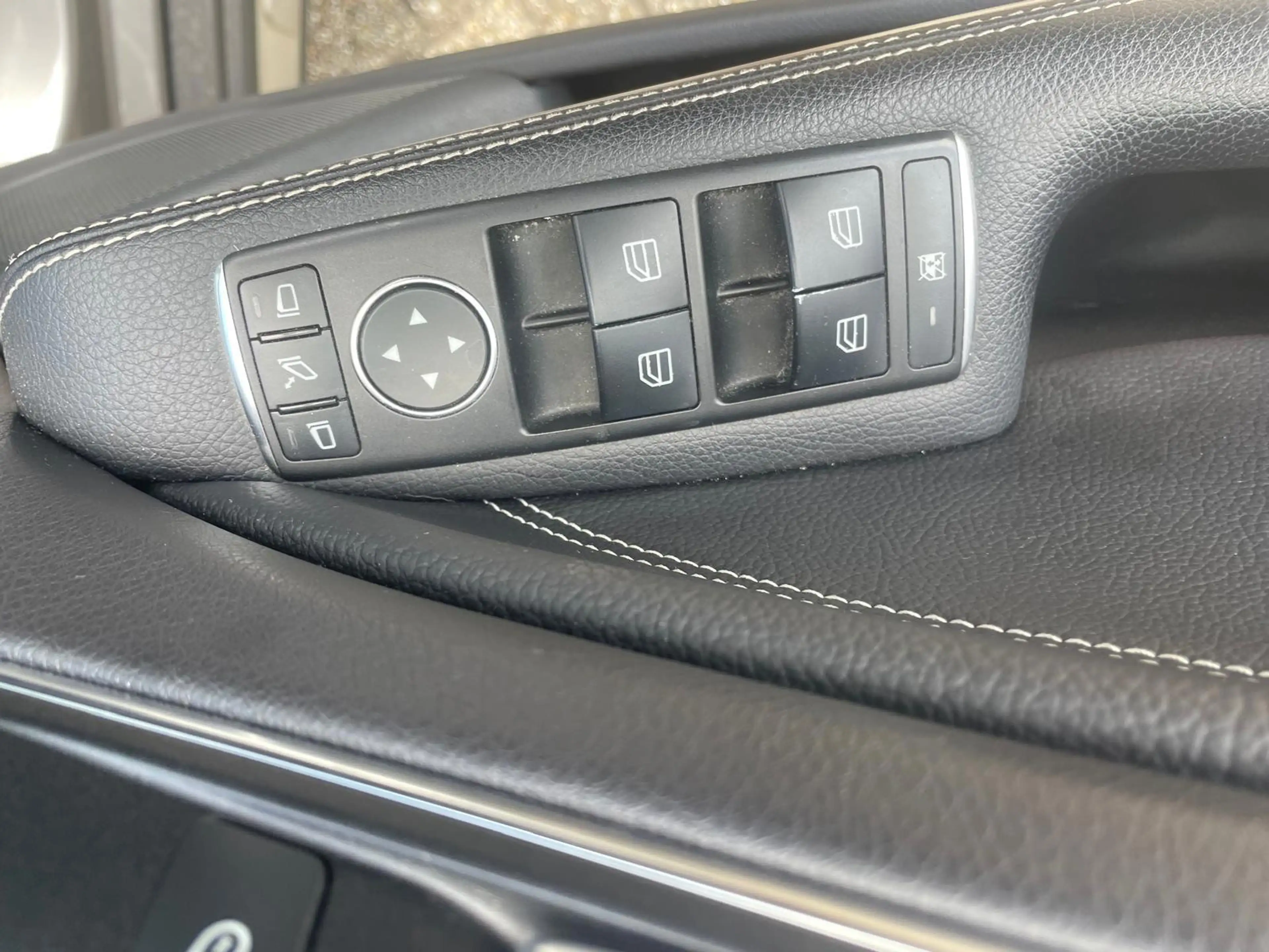 Mercedes-Benz GLA 200 Prestige — photo 16