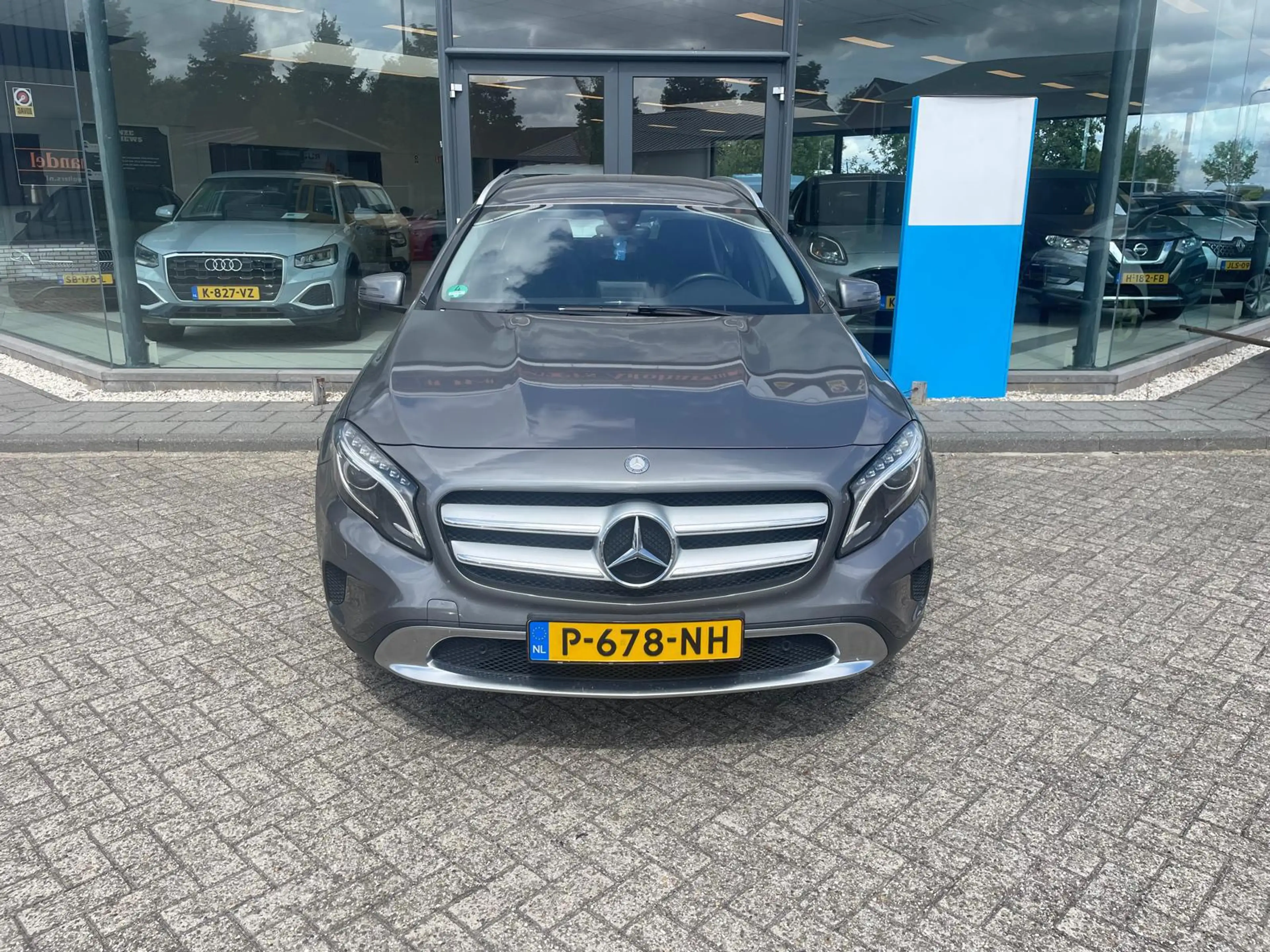 Mercedes-Benz GLA 200 Prestige — photo 3