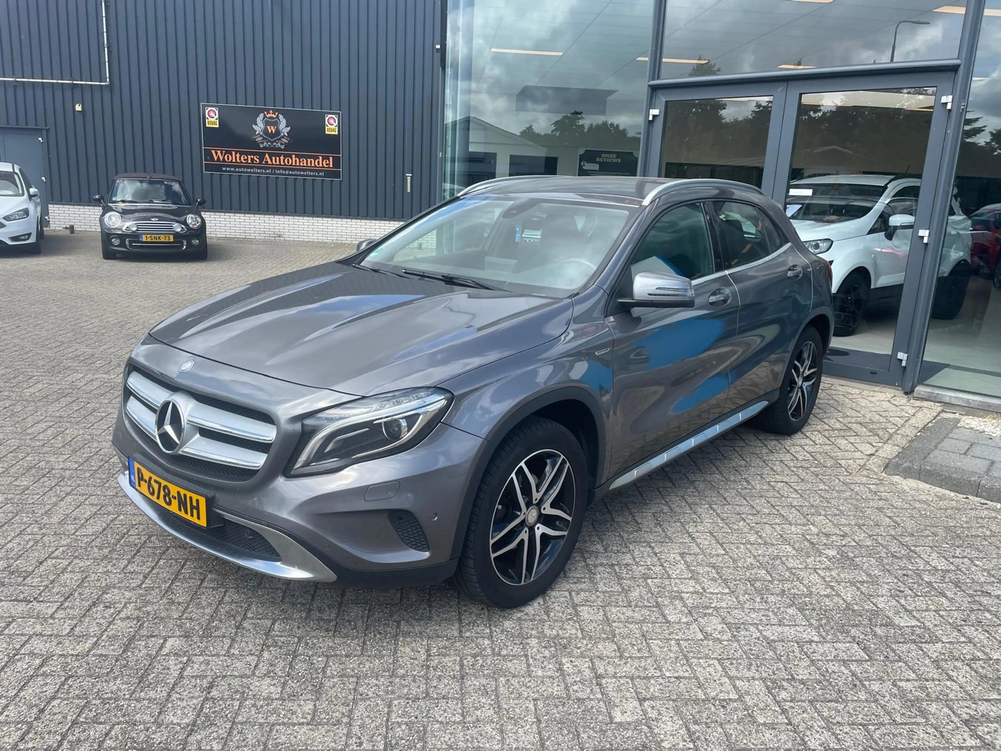 Mercedes-Benz GLA 200 Prestige — photo 6