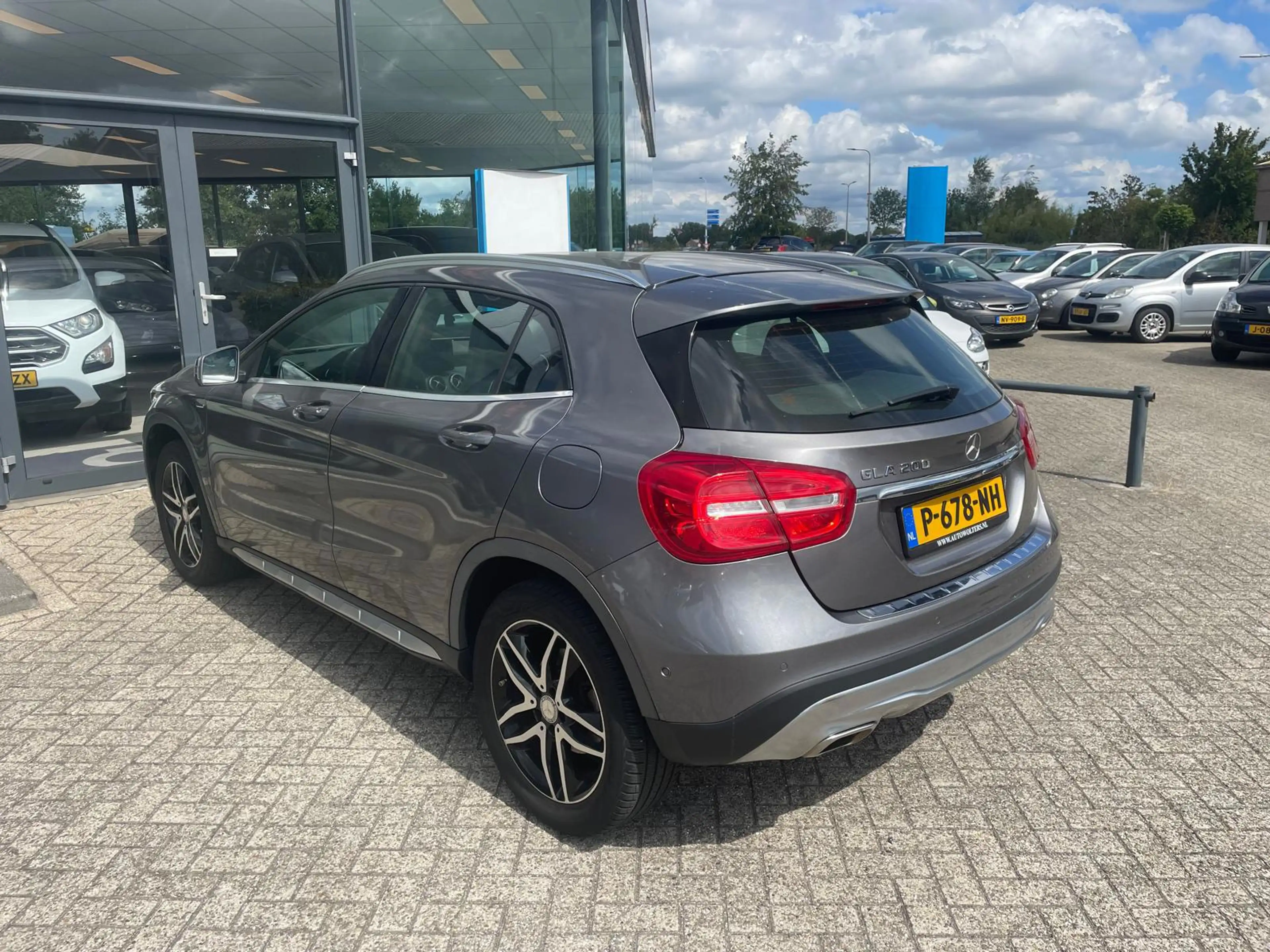 Mercedes-Benz GLA 200 Prestige — photo 8