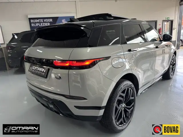 Land Rover Range Rover Evoque view 2