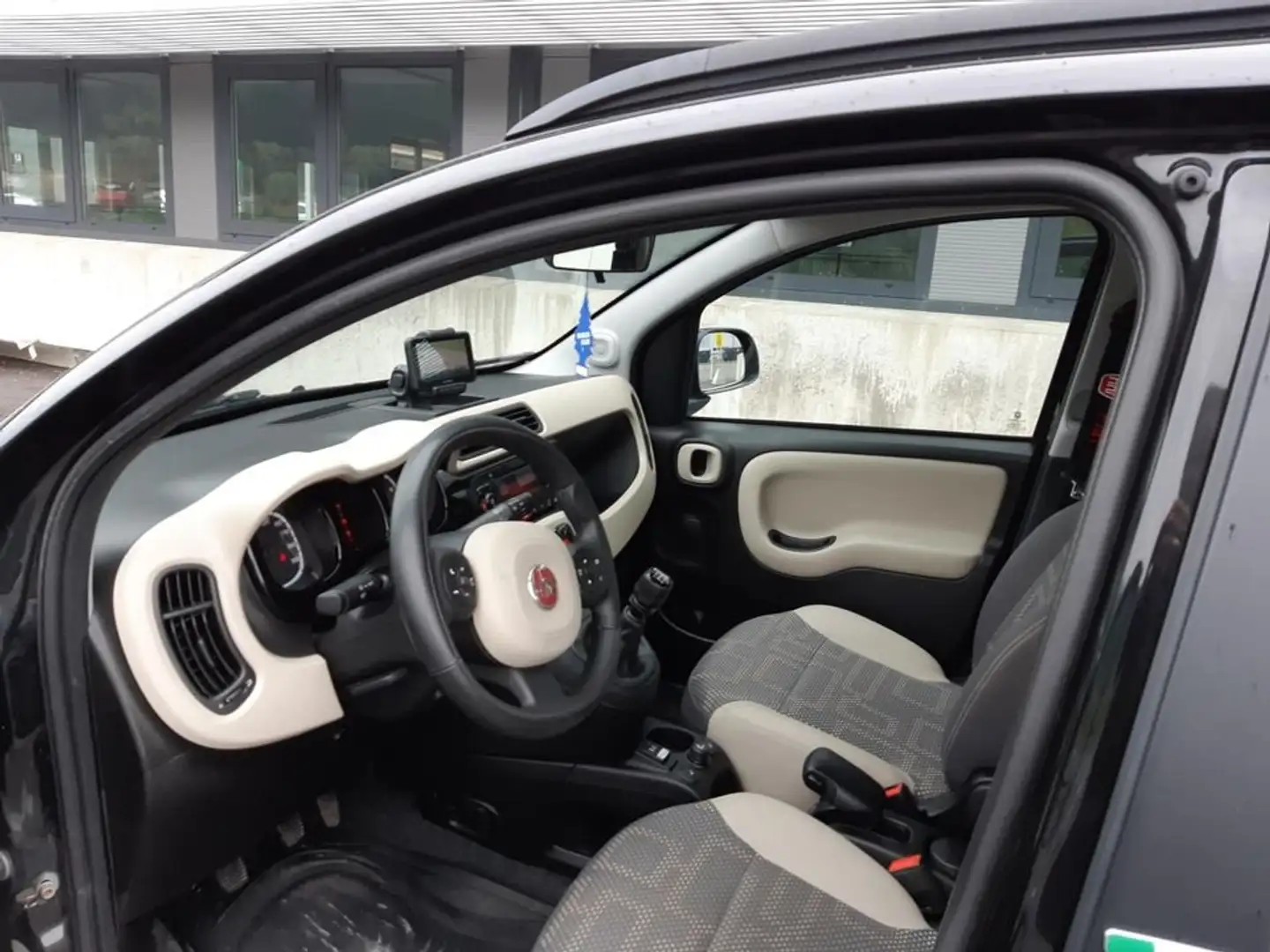 Fiat 133 Panda 1.3 mjt 16v Adventure 4x4 Fekete - 2