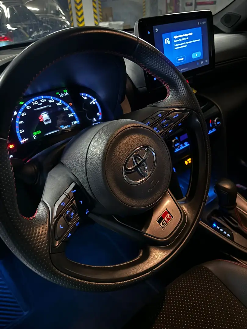 Toyota Yaris Cross 1.5h GR Sport fwd 116cv e-cvt - 2