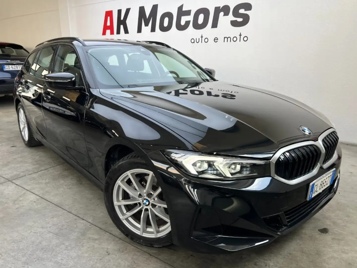 BMW 318 d 48V Touring Nero - 1