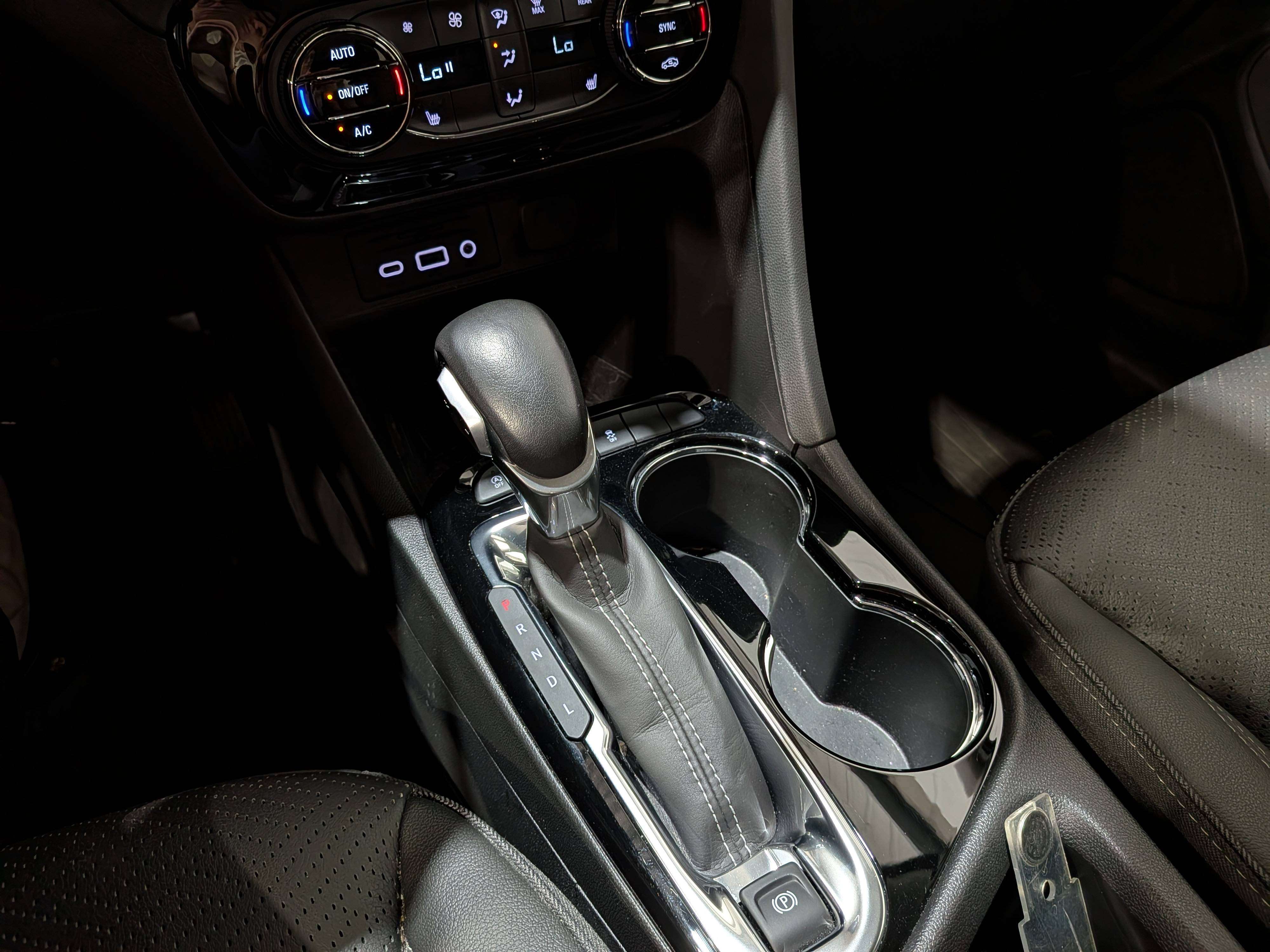Buick Encore 2023