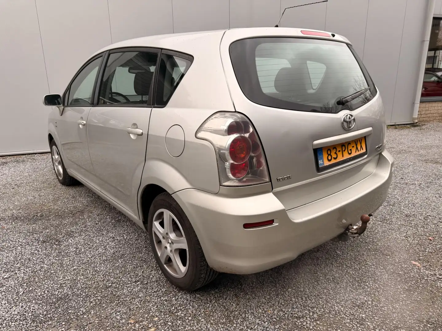 Toyota Corolla Verso 1.8 VVT-i Sol 7p. Trekhaak Cruisecontr Gris - 2