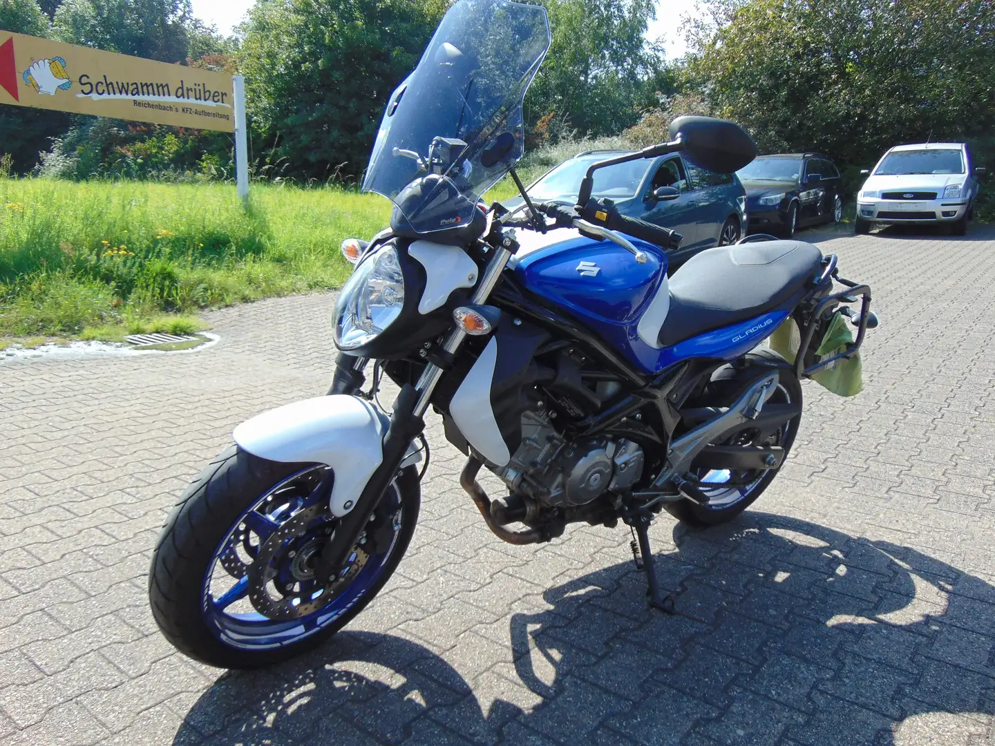 Suzuki Gladius 650 SFV 650 A Niebieski - 1