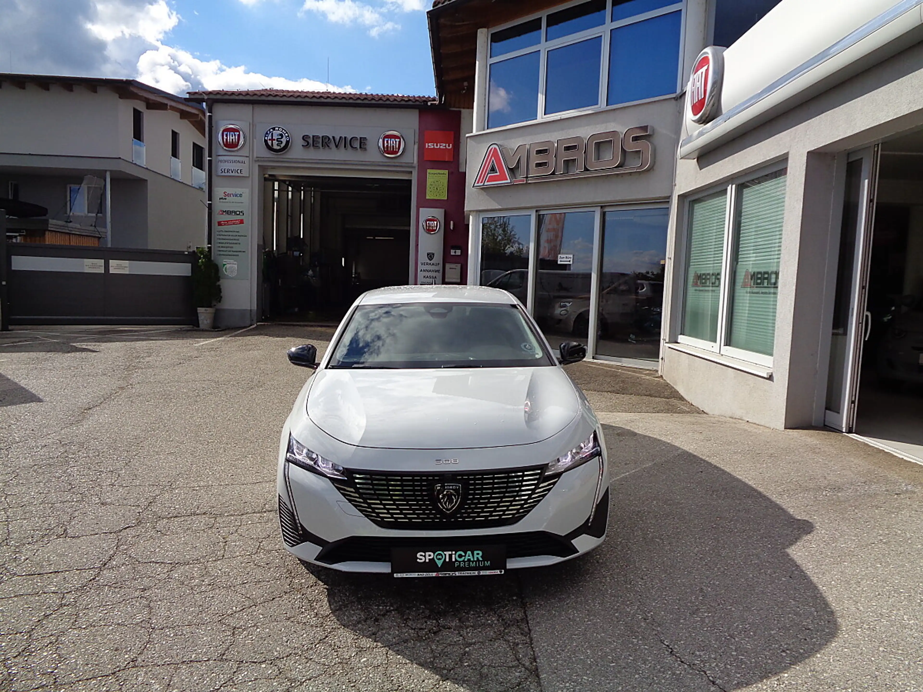 Peugeot 308 SW BlueHDi 130 S&S EAT8 Allure NAVI LED 360GRAD... — photo 2