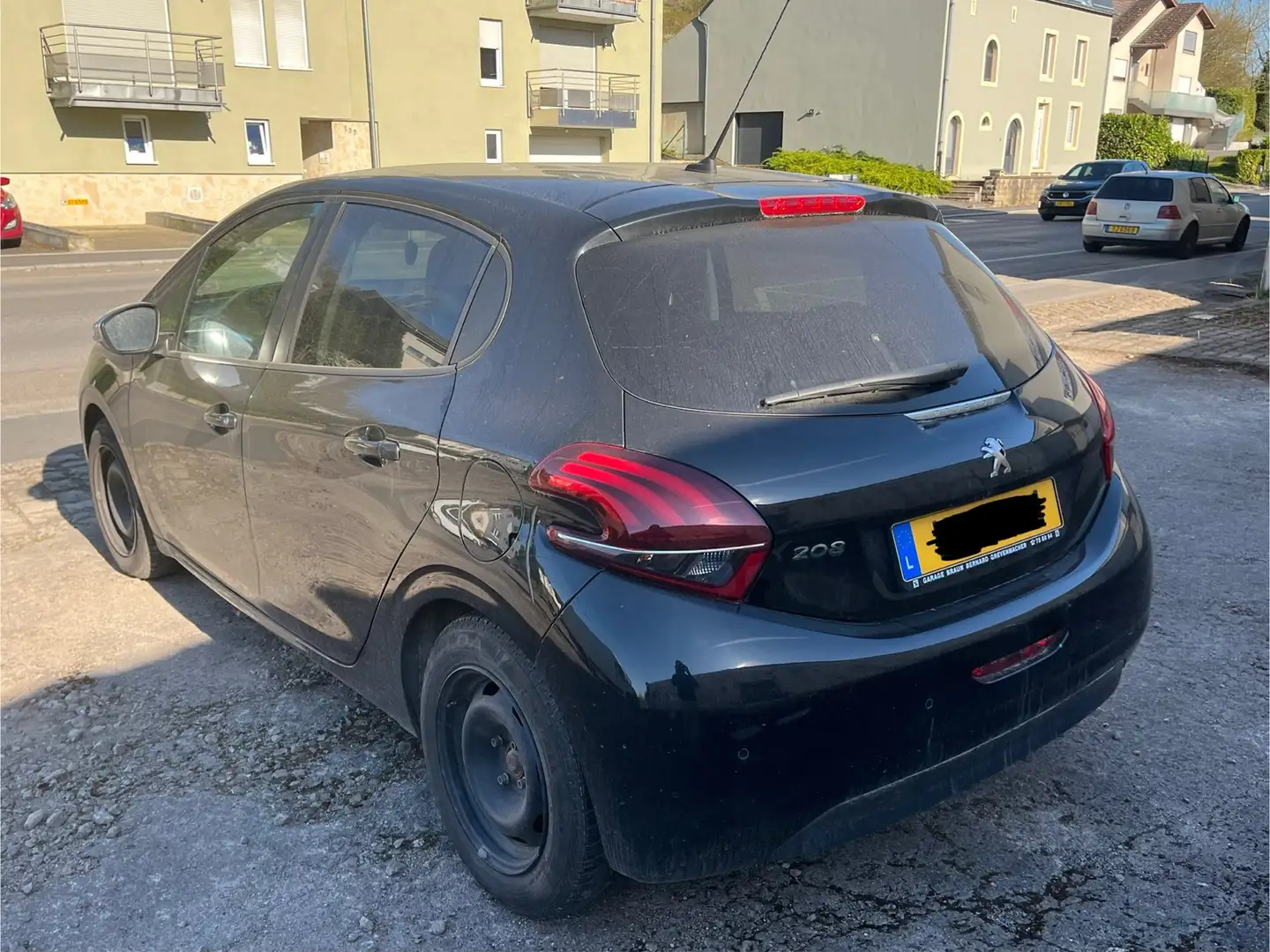 Peugeot 208 PureTech 82 Style - 2
