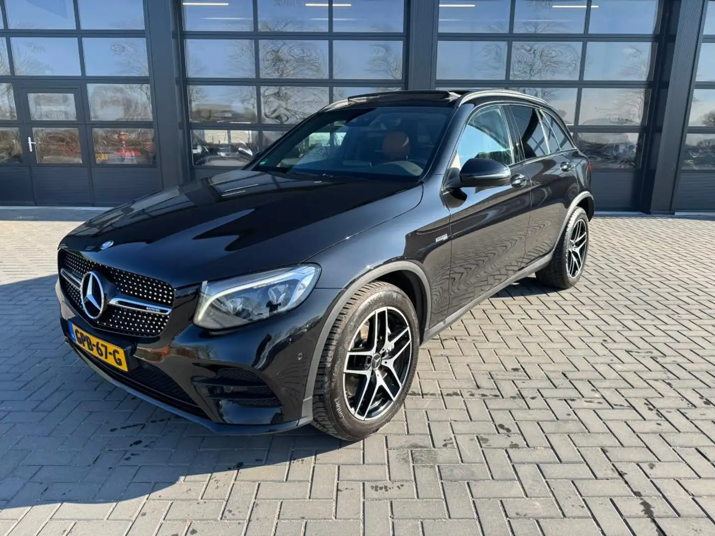 Mercedes-Benz GLC 43 AMG Pano / Leder Černá - 1