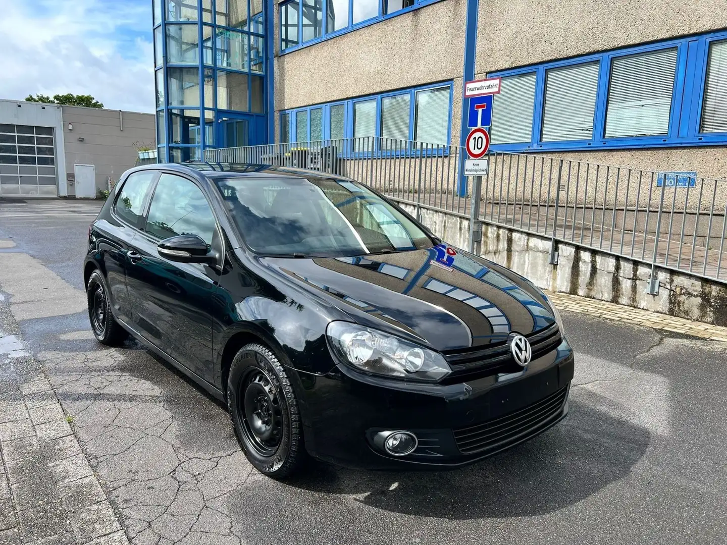 Volkswagen Golf VI Trendline Schwarz - 1
