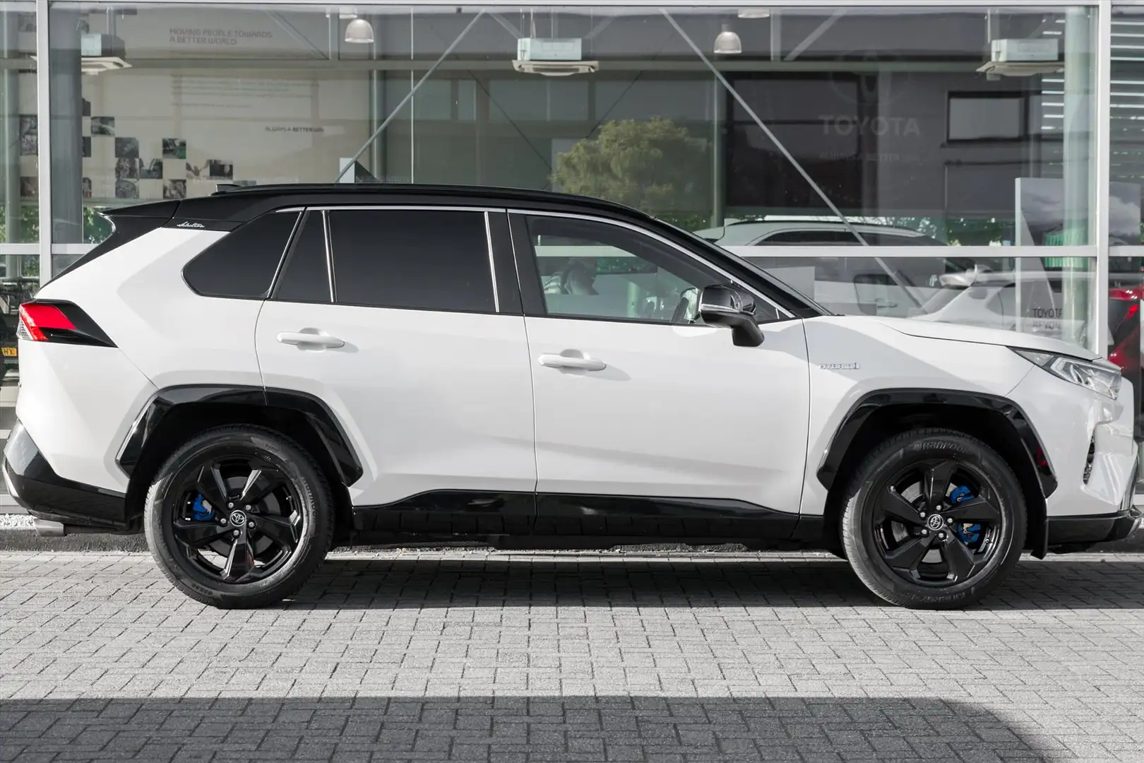 Toyota RAV 4 2.5 Hybrid 218pk CVT Bi-Tone bijela - 2
