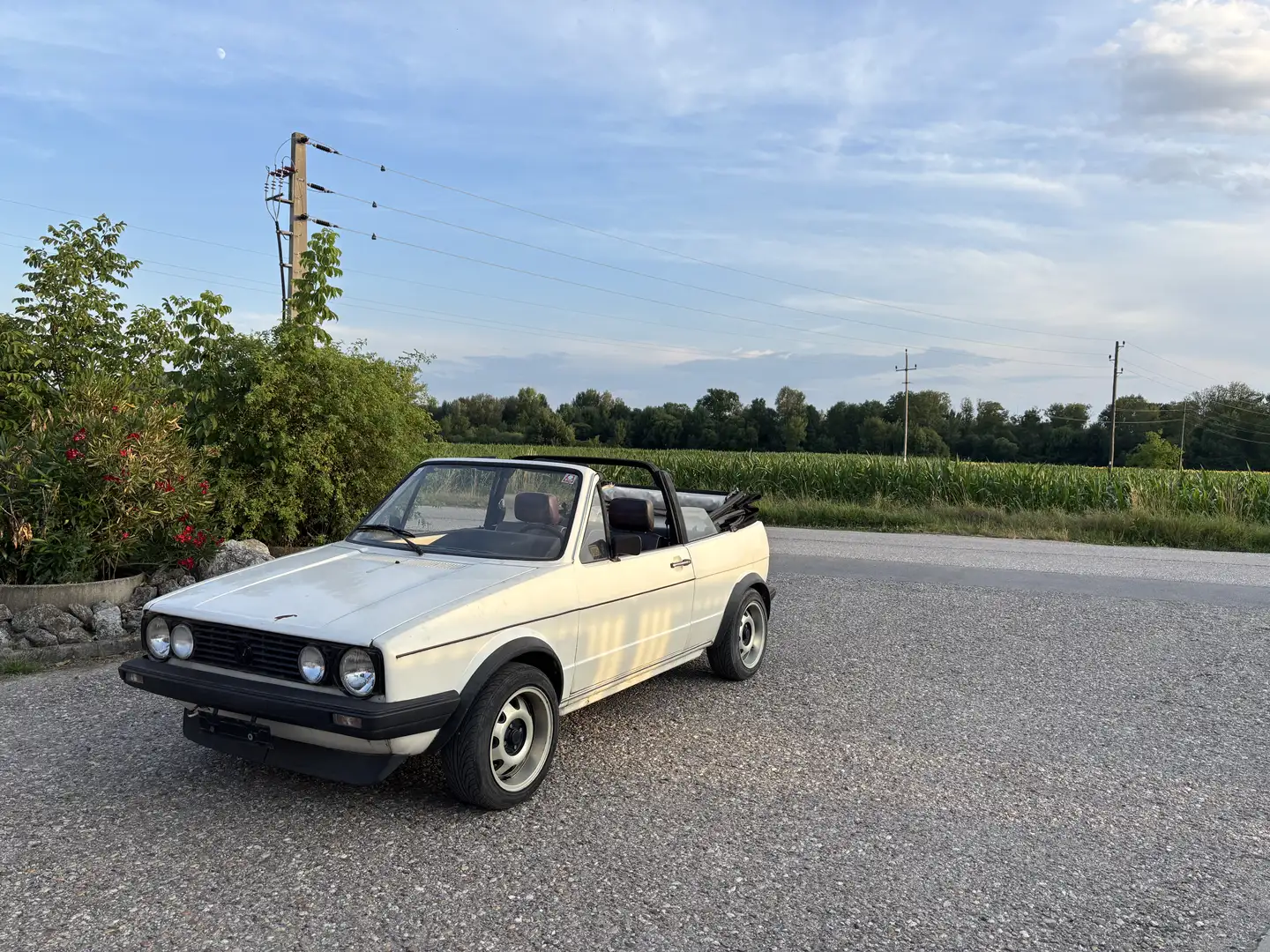 Volkswagen Golf Cabrio Белый - 1