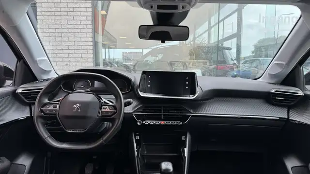 Peugeot 208 view 15